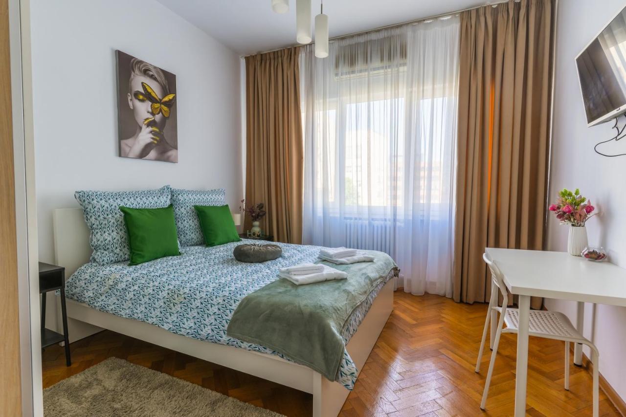 Ultracentral Golden Gatehouse 3 Bdrm Bucureşti Ngoại thất bức ảnh