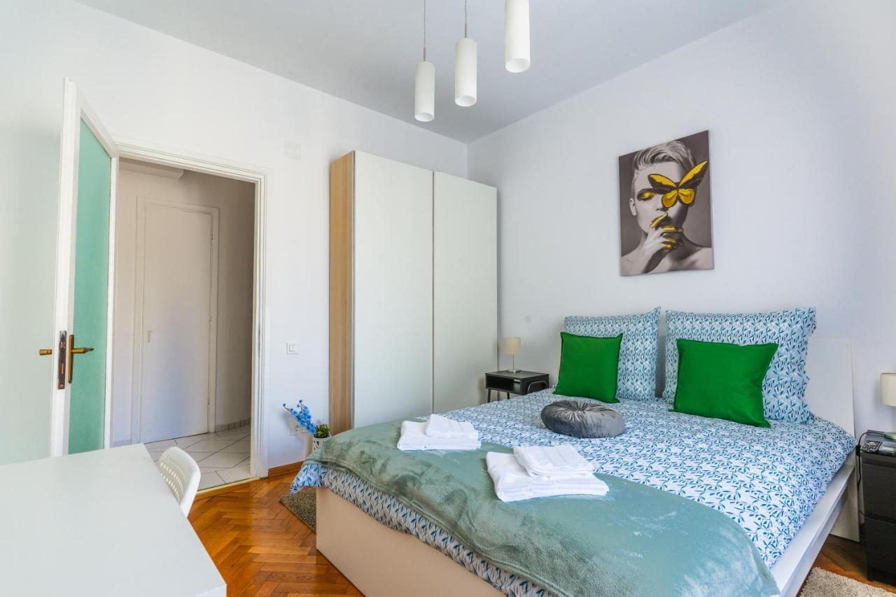 Ultracentral Golden Gatehouse 3 Bdrm Bucureşti Ngoại thất bức ảnh
