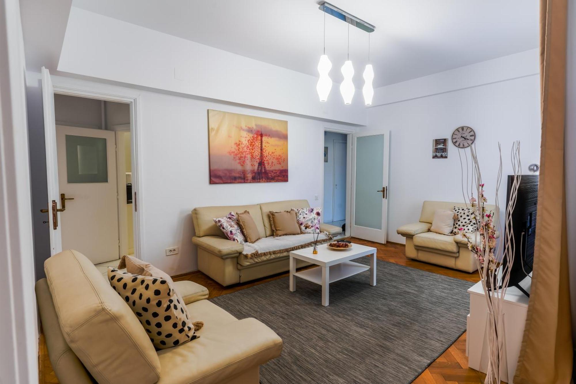 Ultracentral Golden Gatehouse 3 Bdrm Bucureşti Ngoại thất bức ảnh