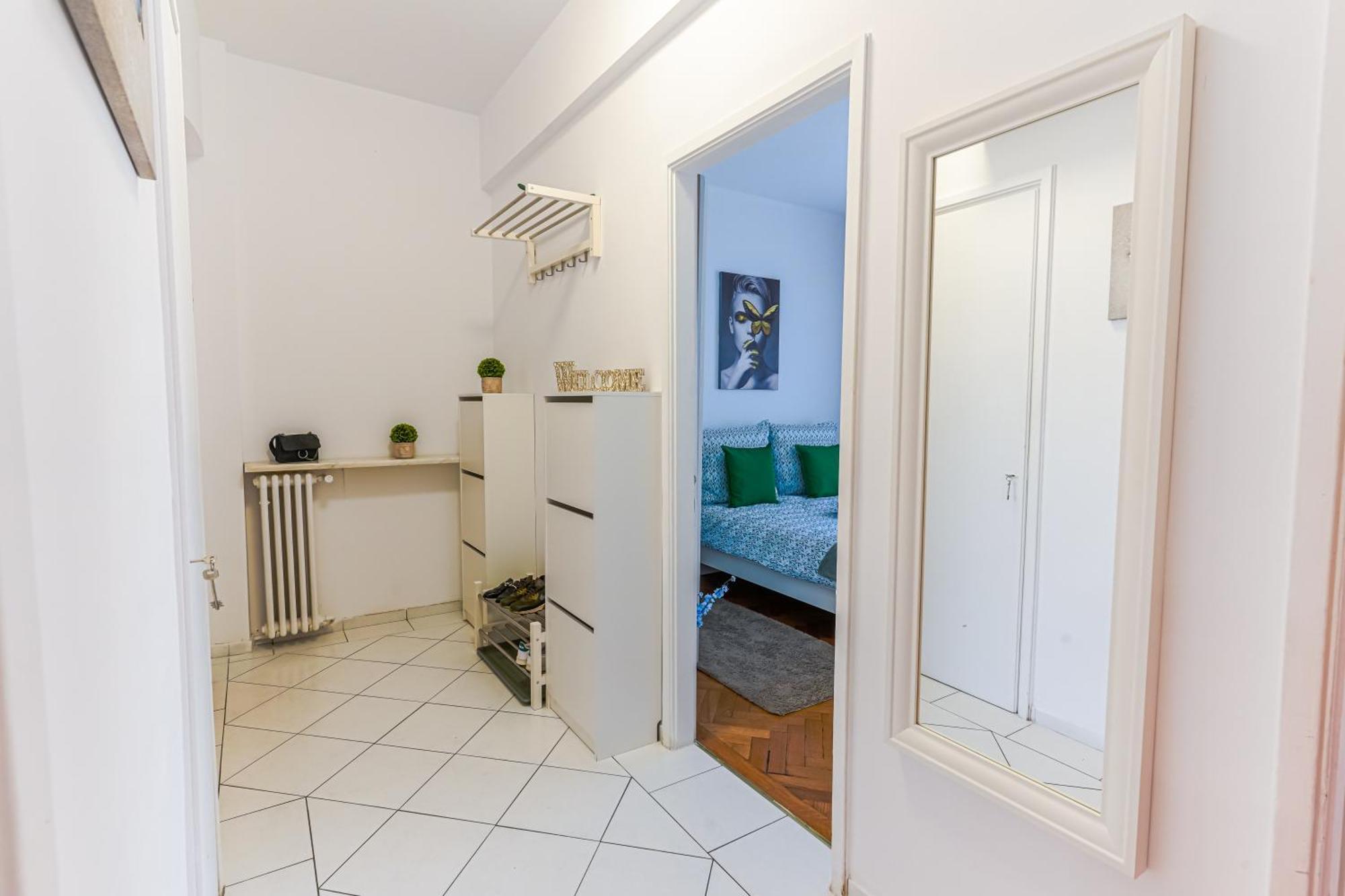 Ultracentral Golden Gatehouse 3 Bdrm Bucureşti Ngoại thất bức ảnh